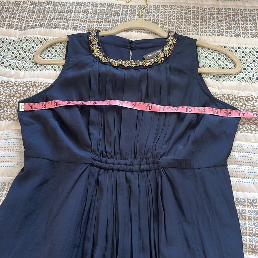 A Pea In The Pod Maternity Dress - Picture 8 of 10